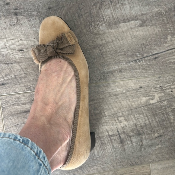 Shoes - Picture 1 of 5